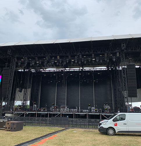 "Printemps Pérouges montage vue face"